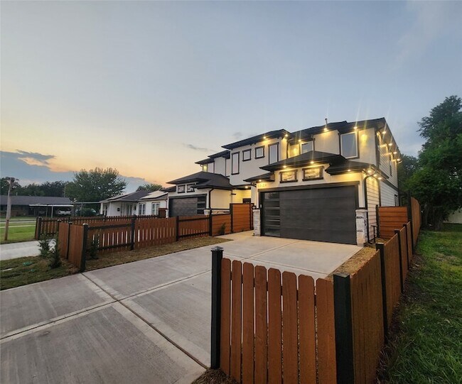 Building Photo - 1313 Gary Ave