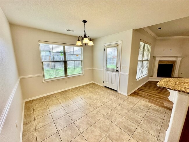 Building Photo - 441 Sorrento Dr