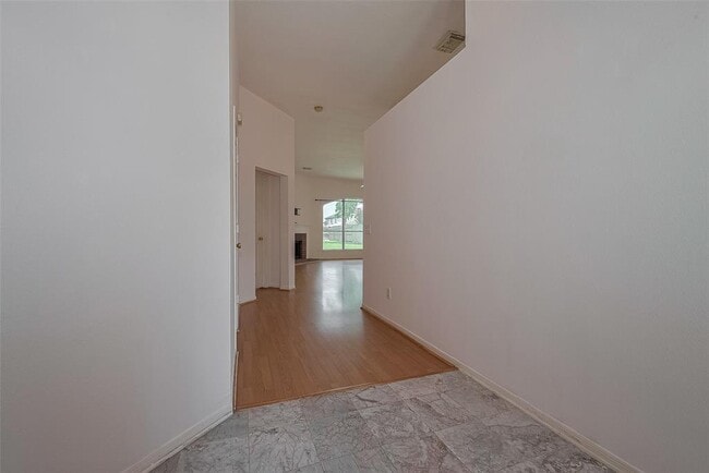 Building Photo - 12214 Elk Meadow Dr