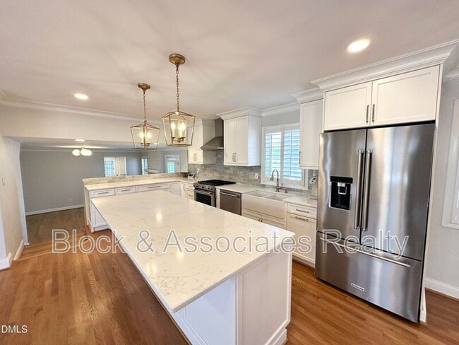 Building Photo - 4512 Drexel Dr