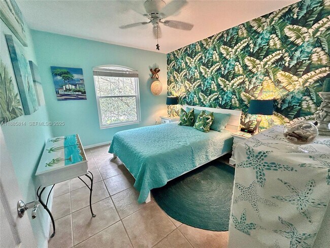 Building Photo - 5080 Fairways Cir