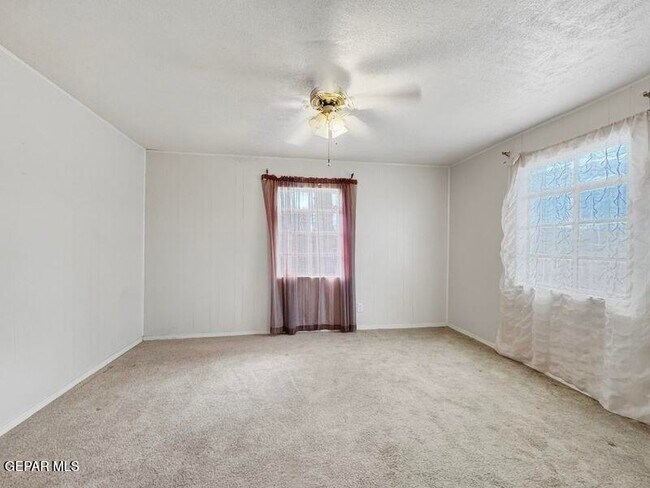 Building Photo - 9351 Carranza Dr