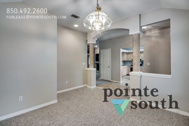 Building Photo - 404 Ridge Wood Cir