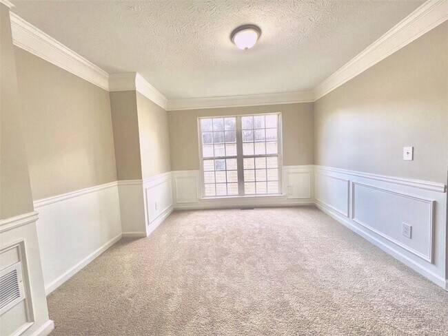 Building Photo - 2312 Oak Glenn Cir