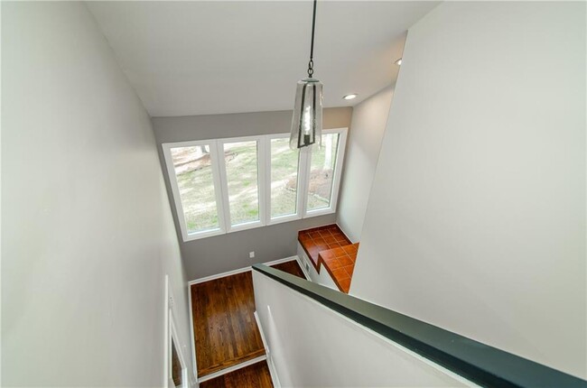 Building Photo - 150 Karina Pl
