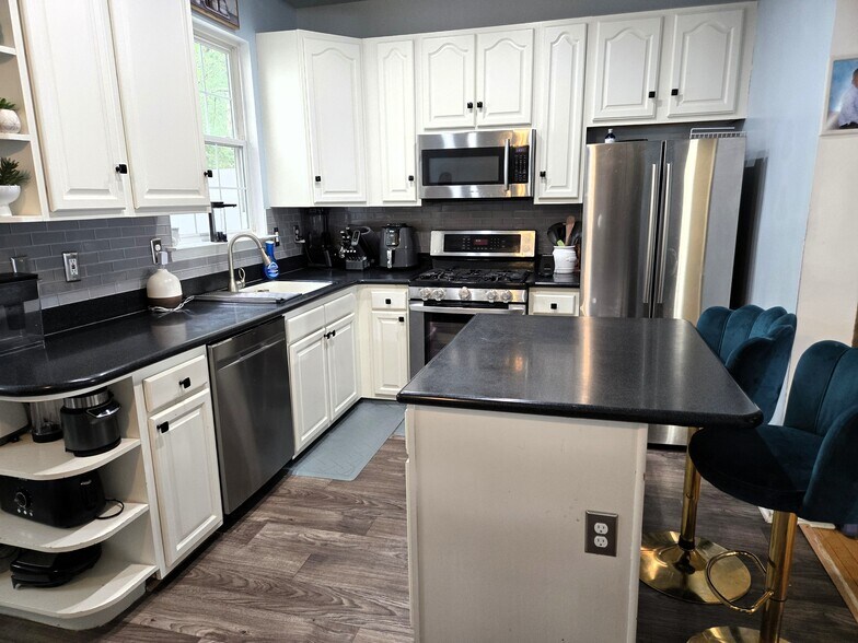 Building Photo - 7832 Canter Ct