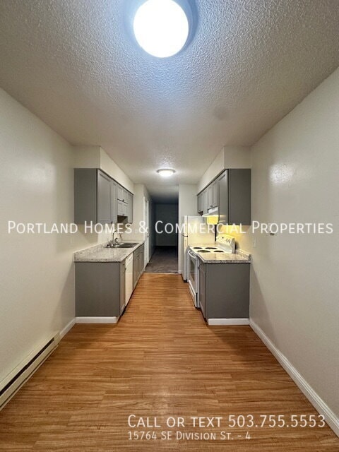 Building Photo - 15764 SE Division St