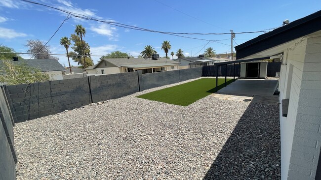 Building Photo - 3232 E Emile Zola Ave