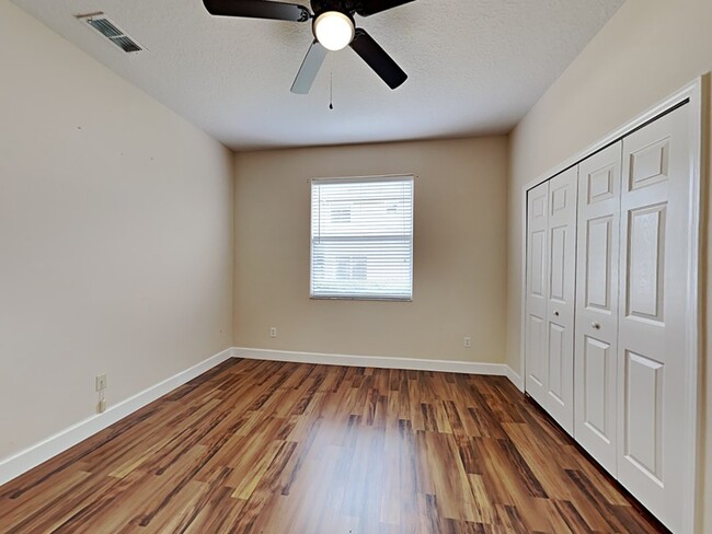Building Photo - 589 Errol Pkwy