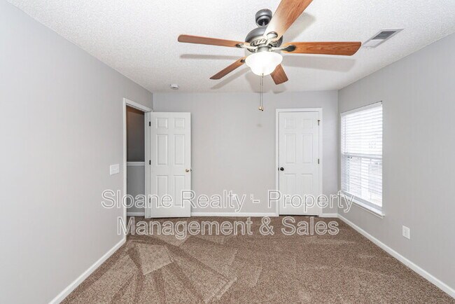 Building Photo - 1118 Deerberry Rd