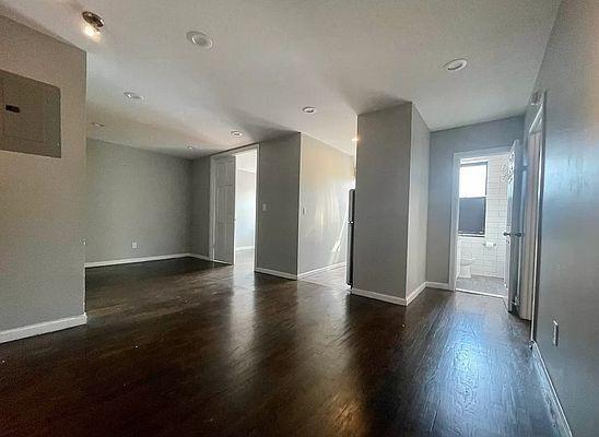 Building Photo - 2 bedroom in BRONX NY 10468