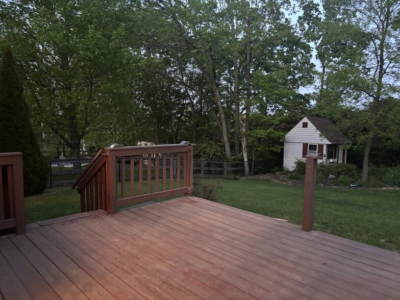 Building Photo - 1708 Deer Run Dr