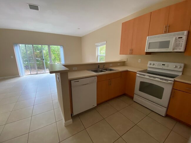 Building Photo - 3102 NW 24th Way