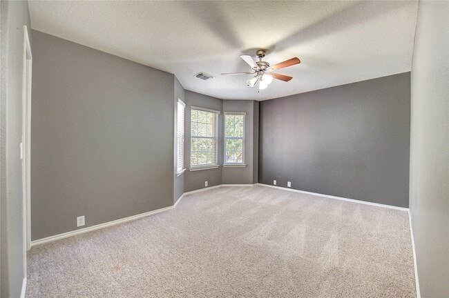 Building Photo - 5711 Kenwood