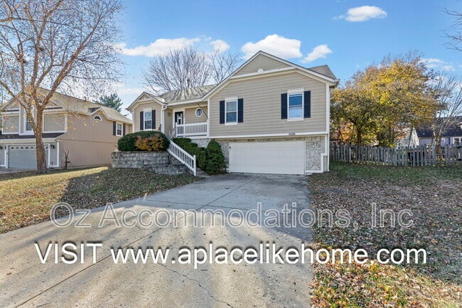 Building Photo - 15306 Riley St