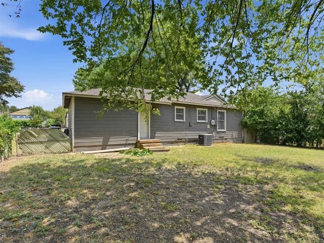 Building Photo - 2025 Westchester Dr