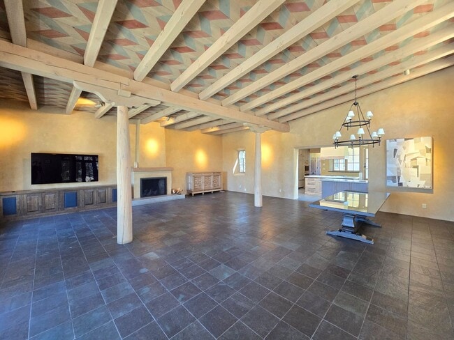 Building Photo - 3876 Old Santa Fe Trail