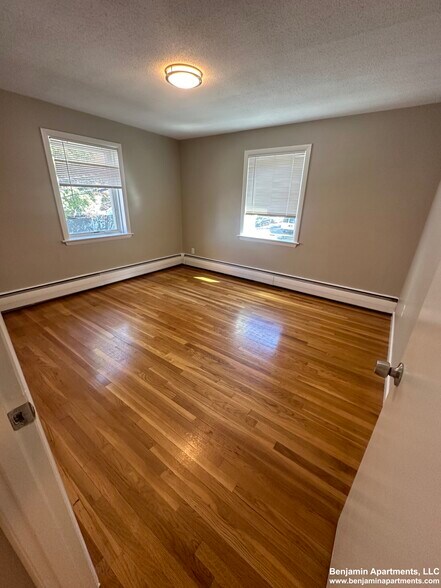 Building Photo - 50 Evergreen St