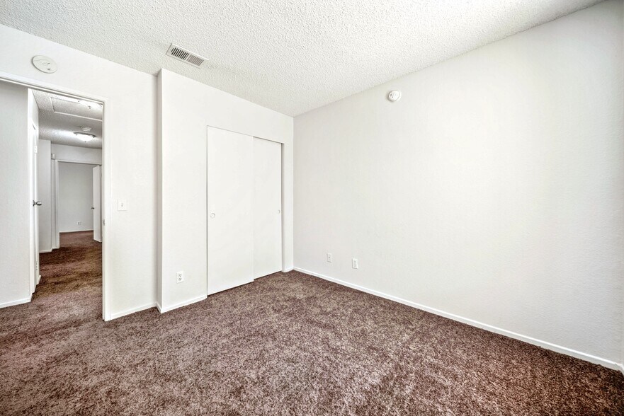 Building Photo - 771 E Avenue K7