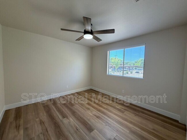 Building Photo - 462 W 300 N