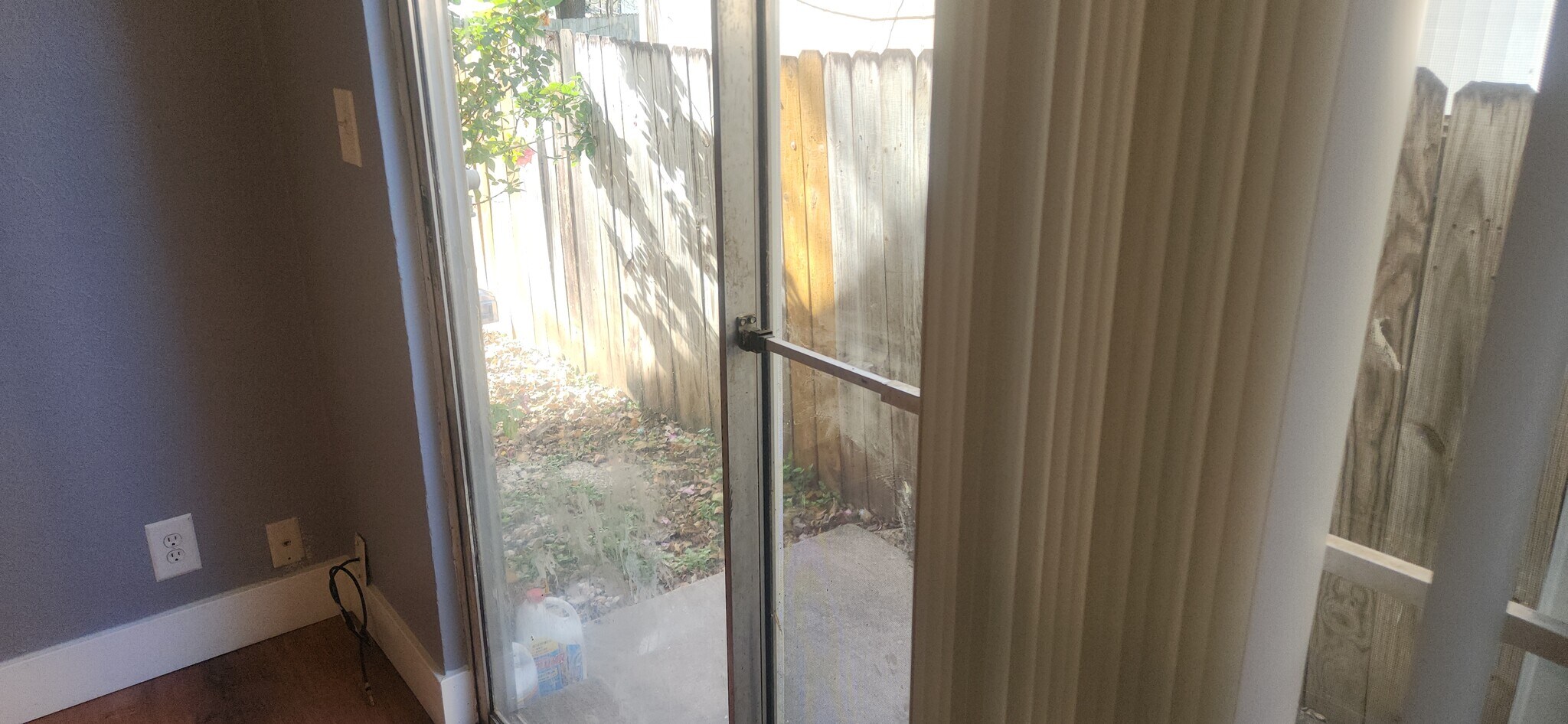 Side patio - 10434 Doc Holliday Trl