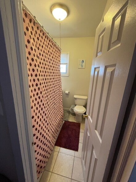 Building Photo - 2209 S 15th St