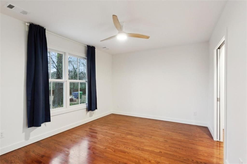 Building Photo - 111 Clifton St SE