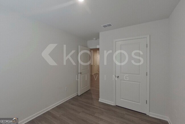 Building Photo - 338 Ironwood Ct