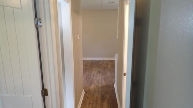 Building Photo - 9851 Abbeys Ln