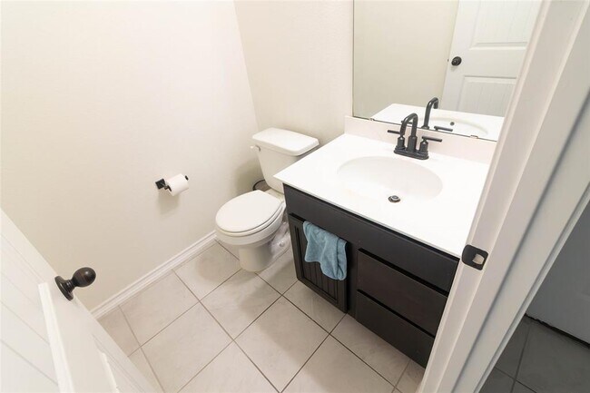 Building Photo - 1131 Aronia Ln