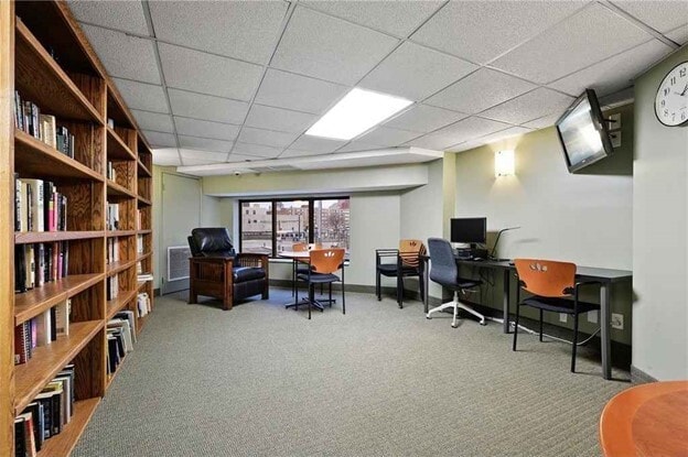 Building Photo - 78 10th St E