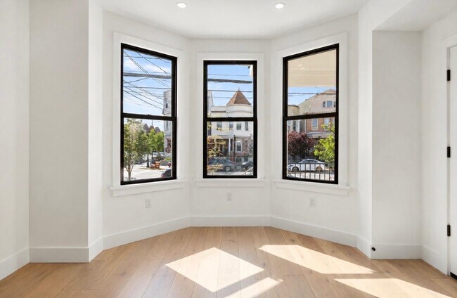 Building Photo - 2602 Palisade Ave