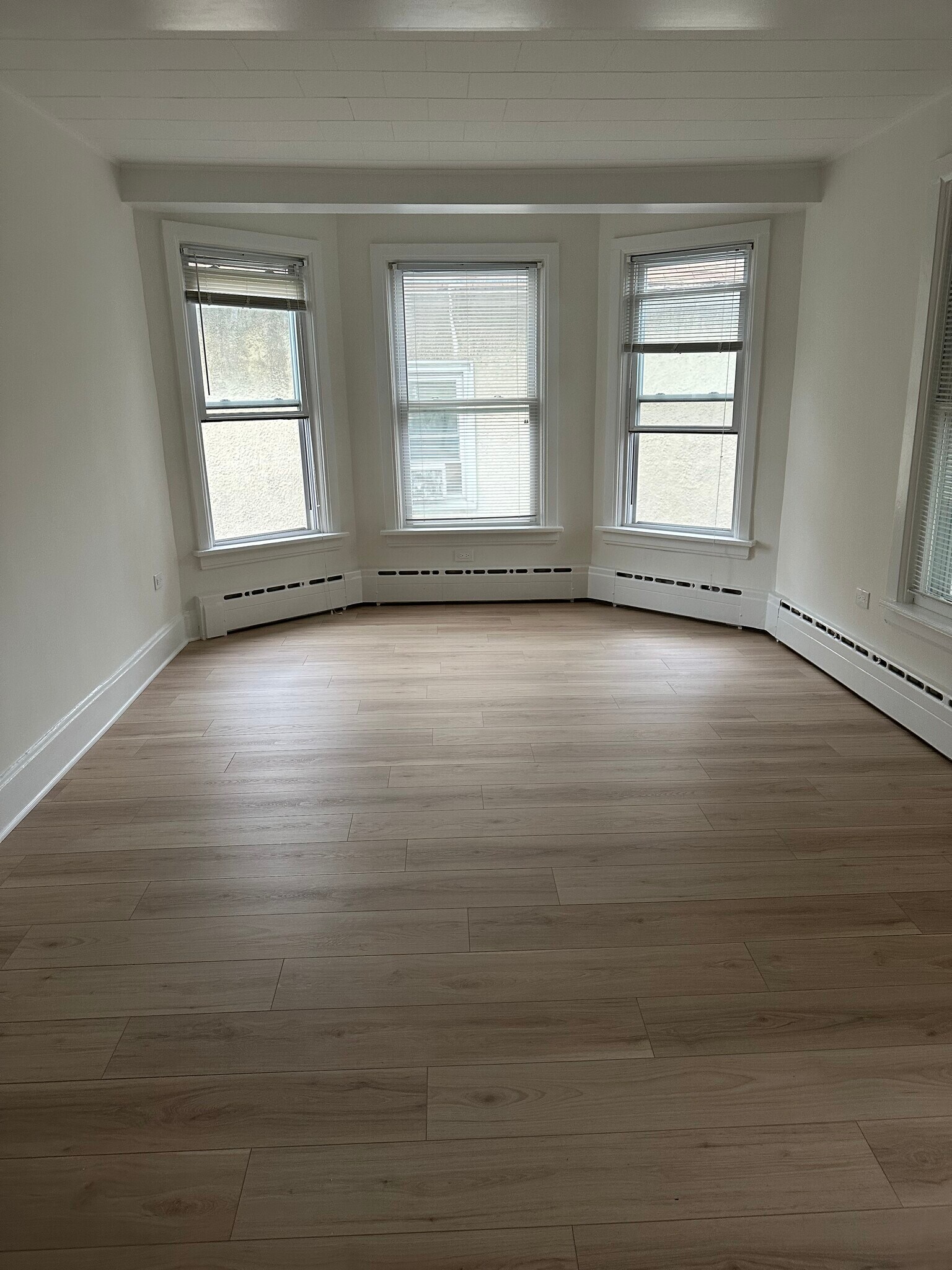 Building Photo - 1516 Lee St