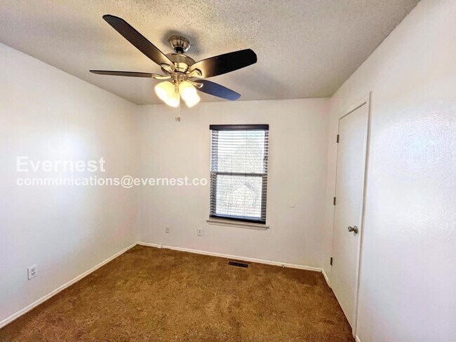 Building Photo - 1709 Gamble Rd