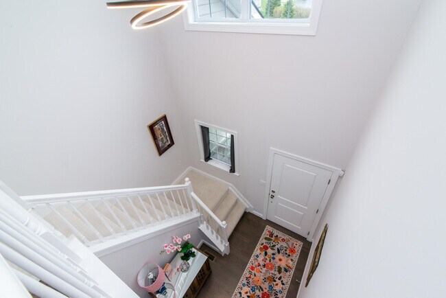 Building Photo - 2544 Oxford Cir