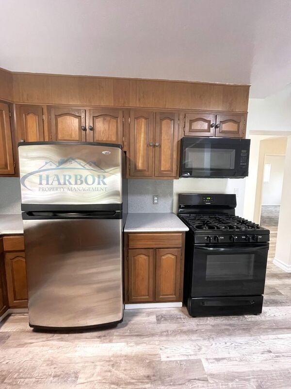 Building Photo - 3706 S Emily St