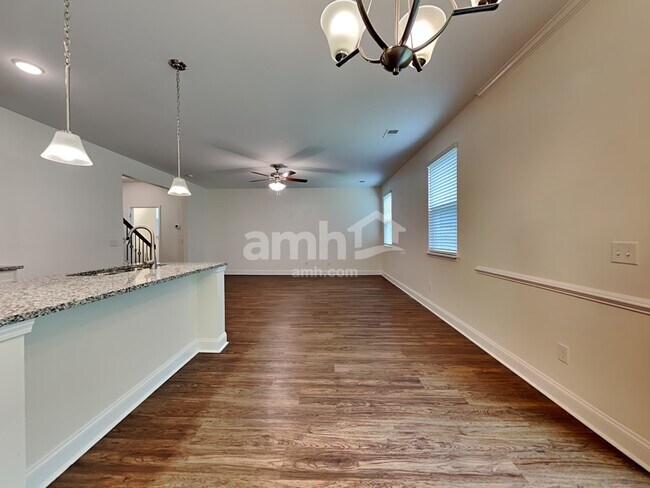 Building Photo - 445 Brookgreen Dr