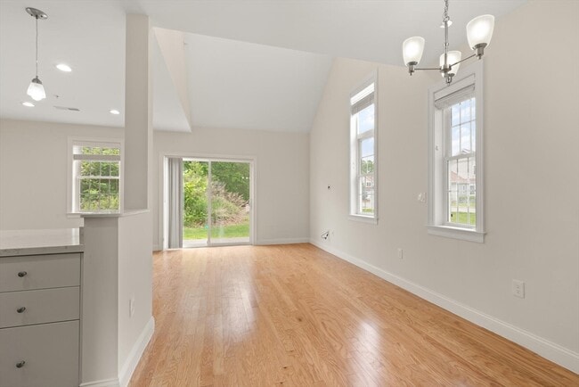 Building Photo - 70 Endicott St
