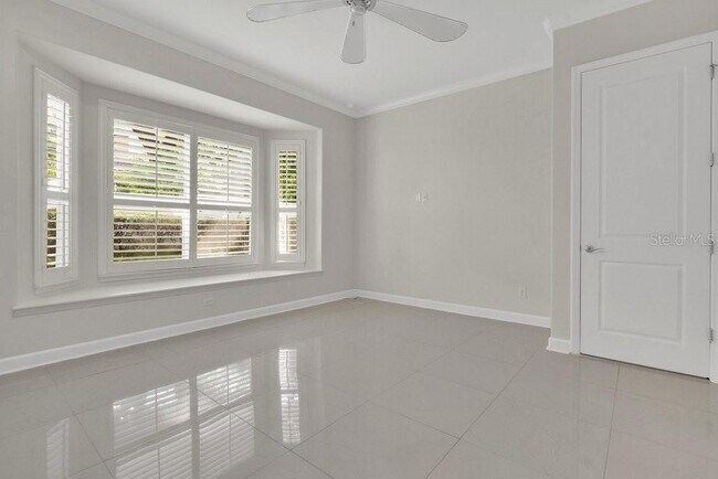 Building Photo - 8233 Tivoli Dr