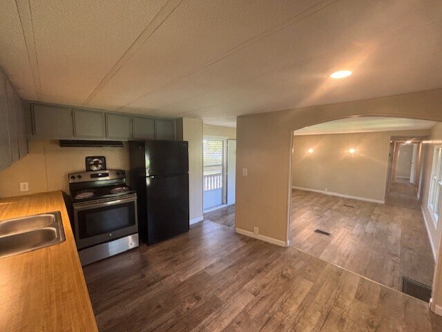 Building Photo - 132 Hensley Loop