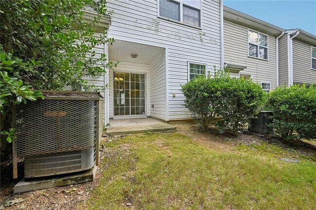 Building Photo - 725 Crestwell Cir