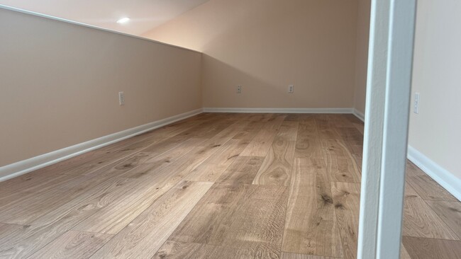 Building Photo - 2427 Washington Ave