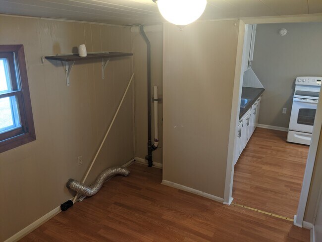 Laundry room - 1415 S 8th St