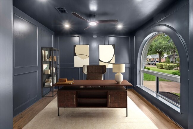 Building Photo - 2823 Stetson Ln