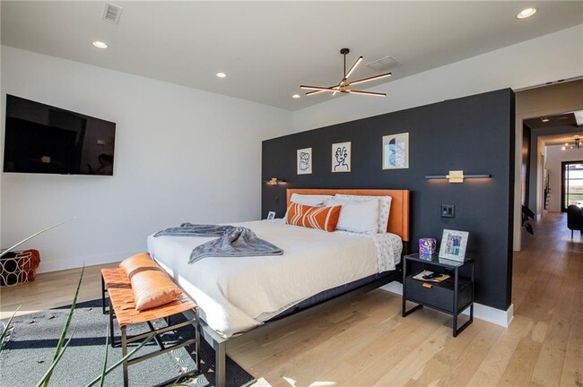 Building Photo - 4205 S Watercrest Dr