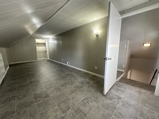 Building Photo - 2903 Knight Ave