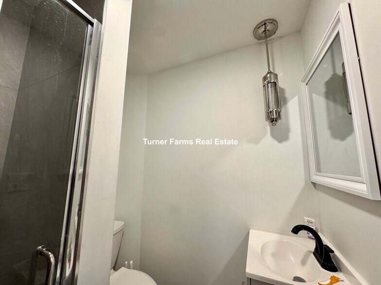 Building Photo - 1516 Tremont St