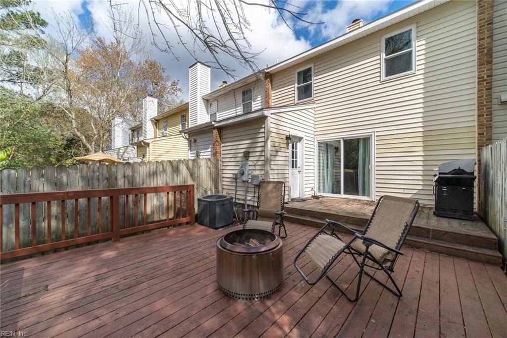 Backyard Deck - 662 Biltmore Dr