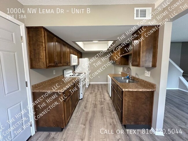 Building Photo - 10004 NW Lema Dr