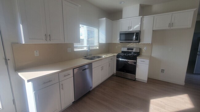 Building Photo - 8617 Frankie Lou St